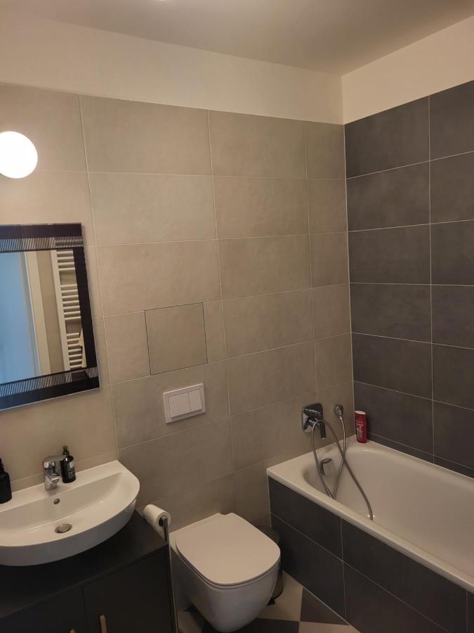 Apartament New In Karlin, 8, Close To Center